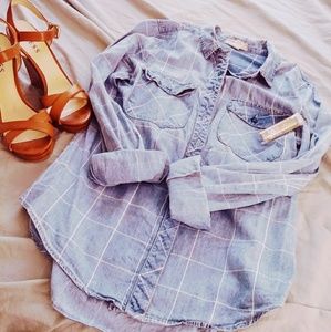 Chambray patterned button down by Japna